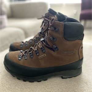 Kenetrek “Hardscrabble Hiker Lt” boots